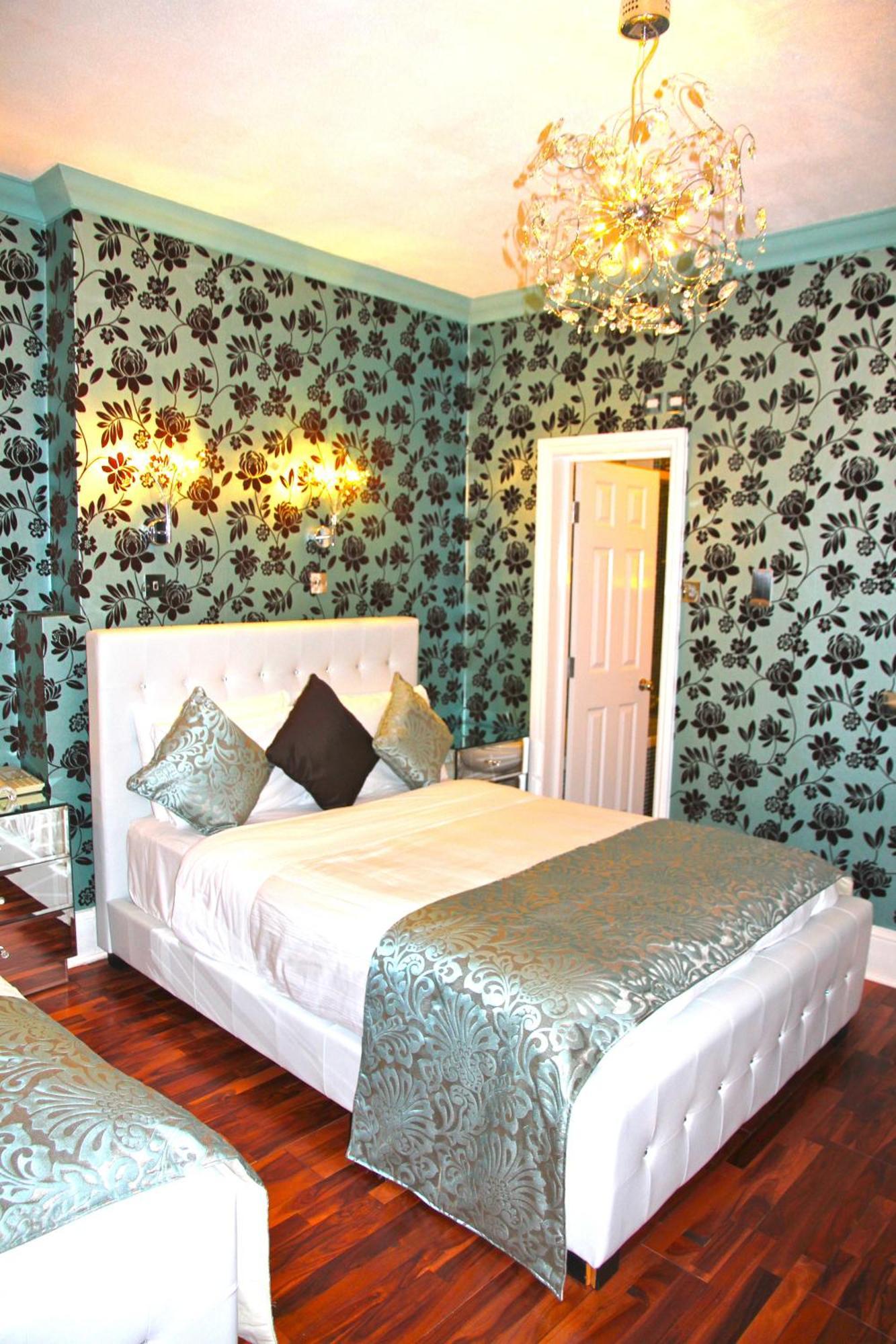 Crompton Guest House Hounslow Zewnętrze zdjęcie