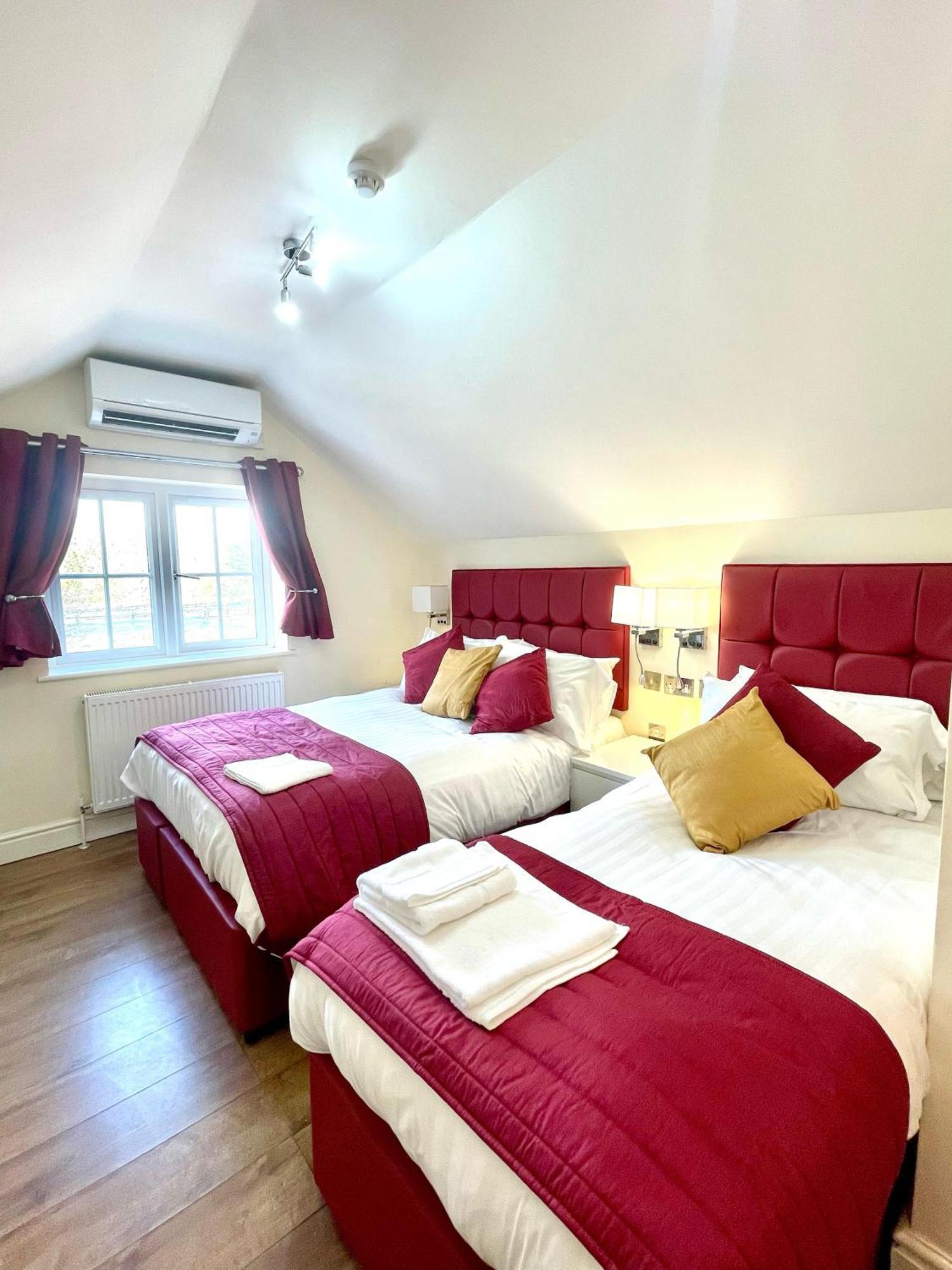 Crompton Guest House Hounslow Zewnętrze zdjęcie