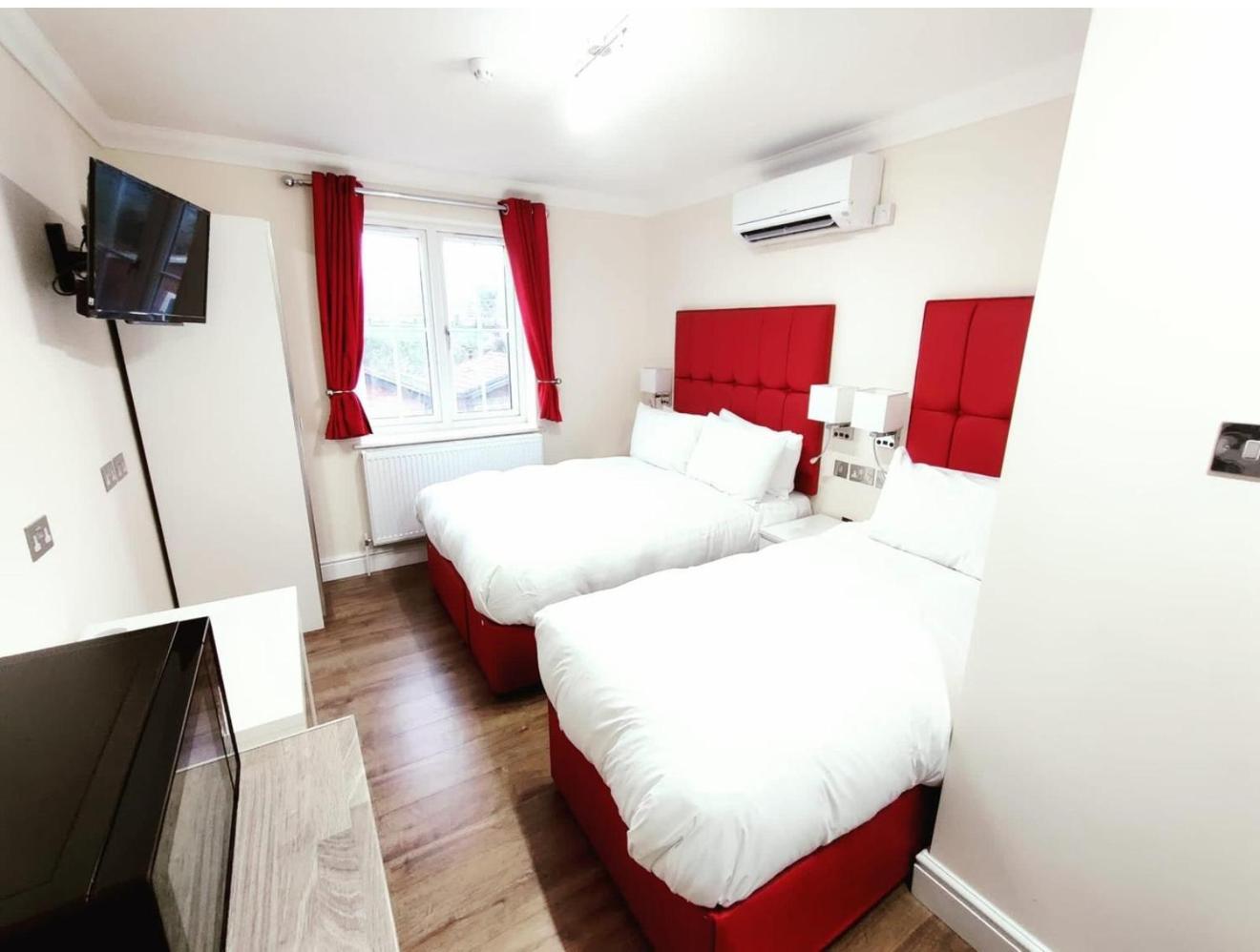 Crompton Guest House Hounslow Zewnętrze zdjęcie