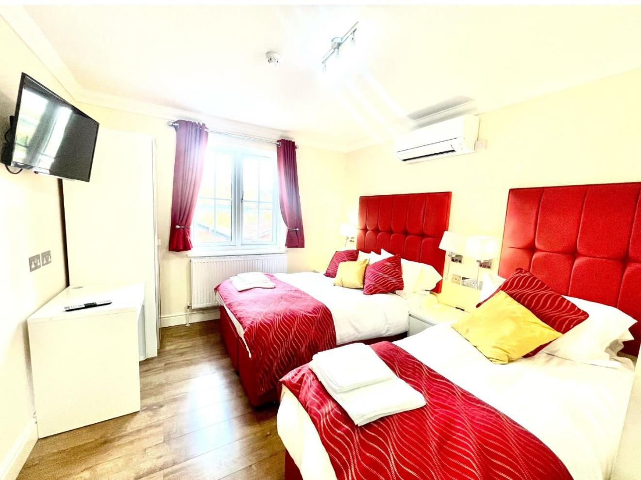 Crompton Guest House Hounslow Zewnętrze zdjęcie